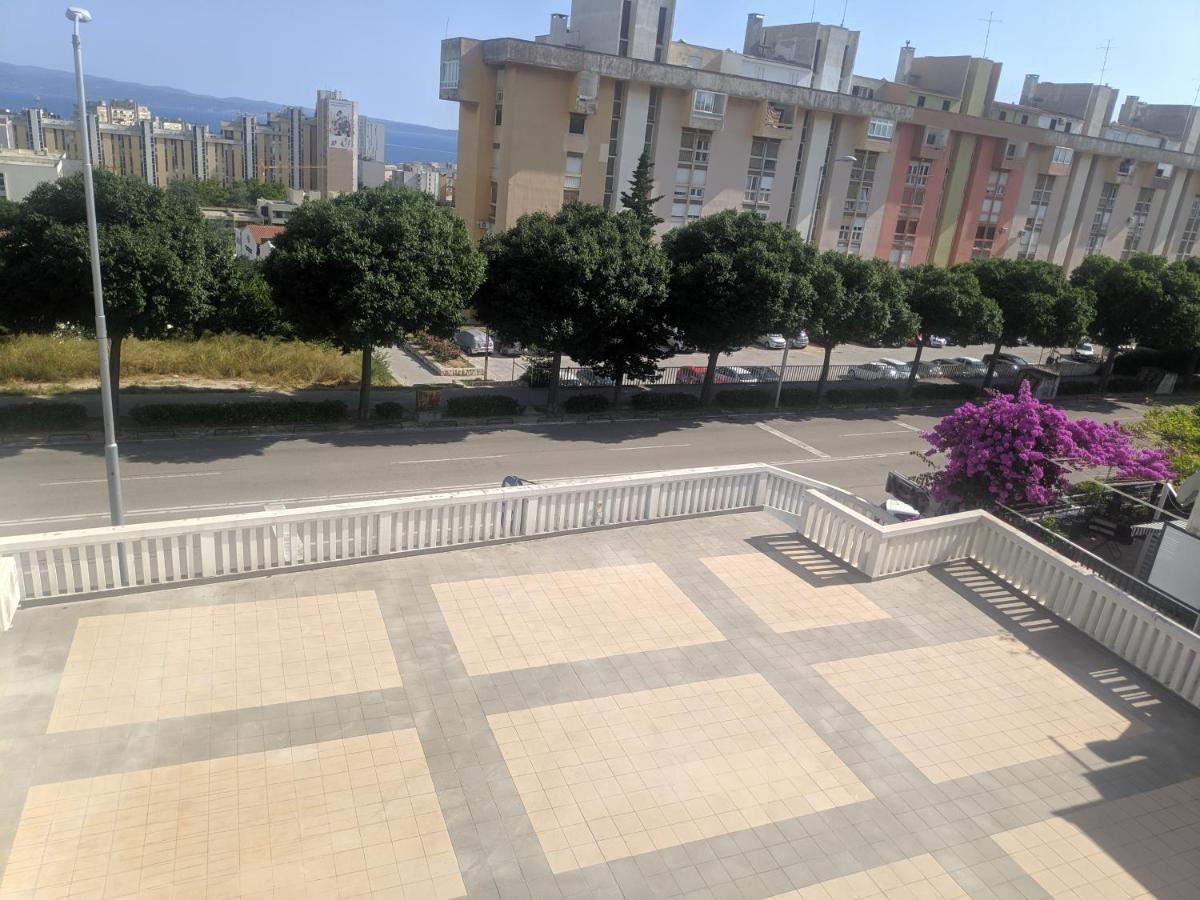 Ac Apartment With 2 Bedrooms And 2 Bathrooms-Free Private Parking Spalato Esterno foto